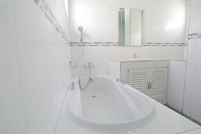 V Residence