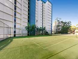 River Plaza Apartments