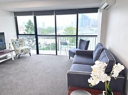River Plaza Apartments