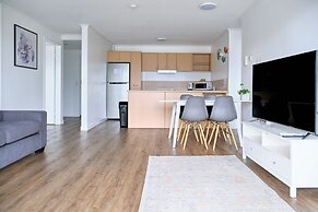 River Plaza Apartments