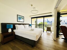 River Plaza Apartments