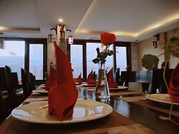 Sapa Hills Hotel