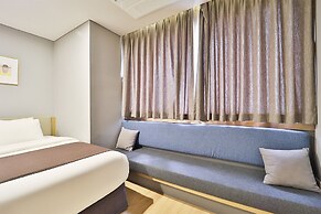 Bay Hound Hotel