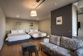 Bay Hound Hotel