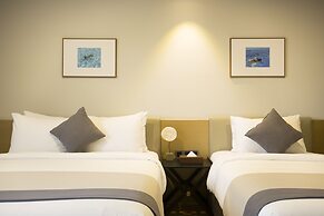 Bay Hound Hotel