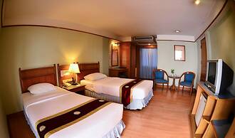 Silom Village Inn