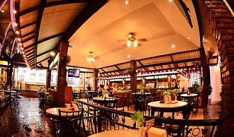 Silom Village Inn