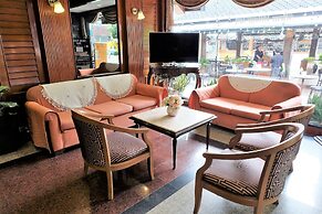 Silom Village Inn
