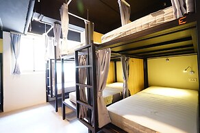 Cavemen Hostel Taipei Station Branch