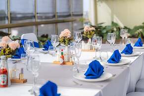 Swiss Lenana Mount Hotel