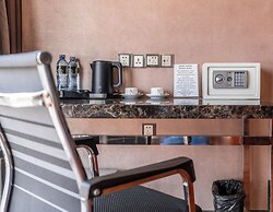 Swiss Lenana Mount Hotel