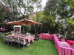 Swiss Lenana Mount Hotel