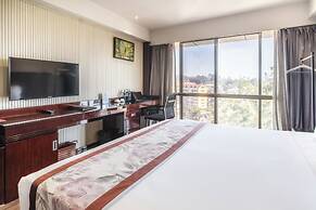 Swiss Lenana Mount Hotel