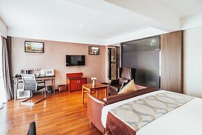Swiss Lenana Mount Hotel