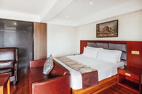 Swiss Lenana Mount Hotel