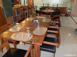 Imerex Plaza Hotel