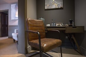 The Lion Hotel - Pub & Restaurant