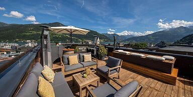 TWO TIMEZ - Boutique Hotel