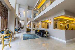 Real King Residence