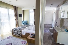 Alesha Suite