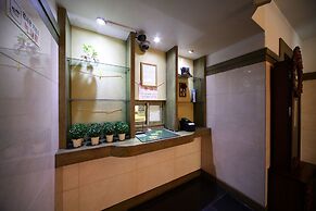 Castle Motel Iksan