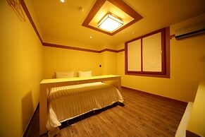 Castle Motel Iksan