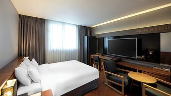 Golden Business Hotel