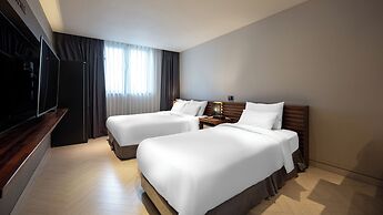 Golden Business Hotel