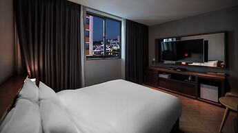 Golden Business Hotel