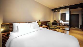 Golden Business Hotel