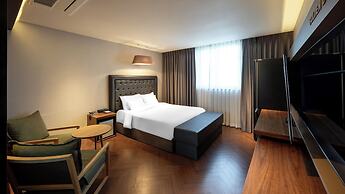 Golden Business Hotel