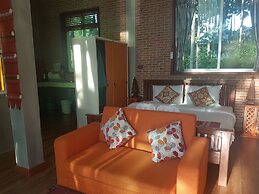 Nan De Panna Riverside Homestay