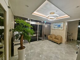 Trevi Hotel
