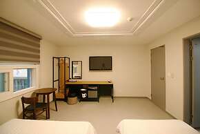 Trevi Hotel