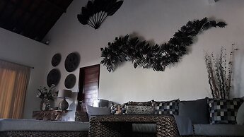 Exquisito Villa 2