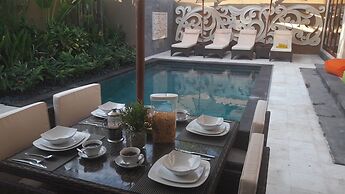 Exquisito Villa 2