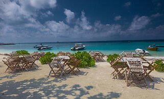 Triton Beach Hotel & Spa