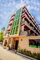 Triton Beach Hotel & Spa