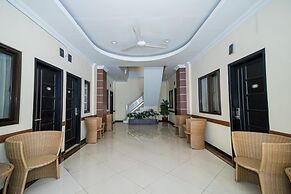 Lily Guest House