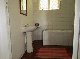 Sugar Hill Manor Guesthouse