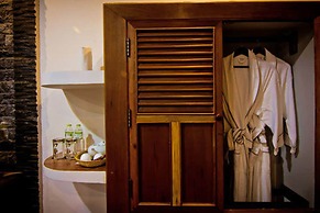 Ravorn Villa Boutique
