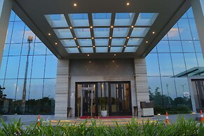 Efcee Sarovar Premiere Bhavnagar
