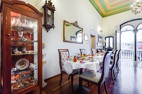 Casa Leone Hotel