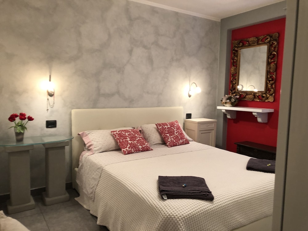 Appartamento Vista Lago Red & Grey