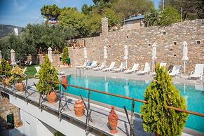 Maria Plomari Apartments