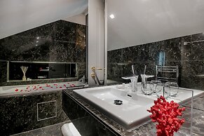 Heritage Hotel 19