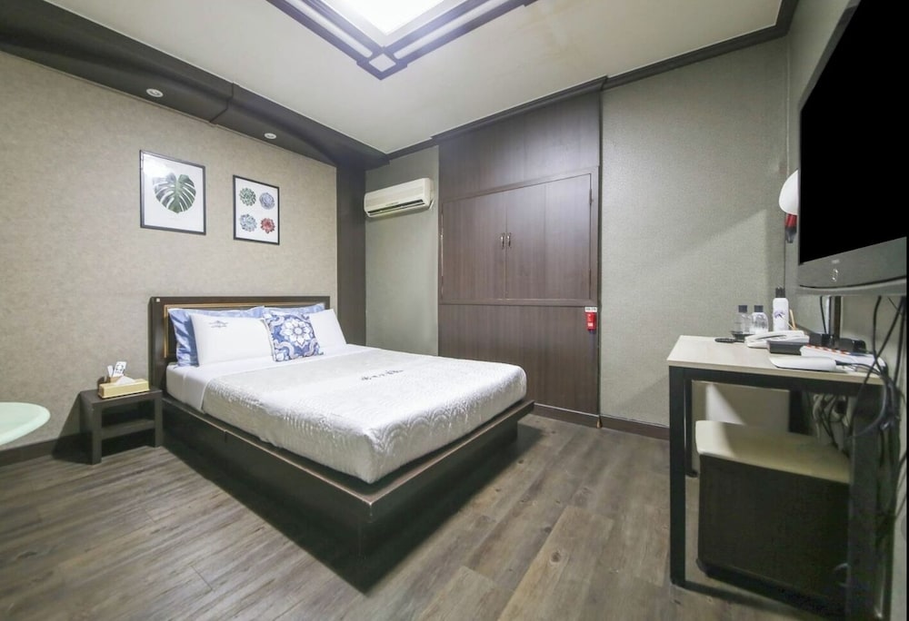 Zen Motel