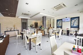 The Nice Hotel