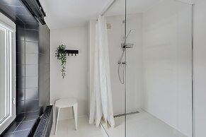 Grand Apartments