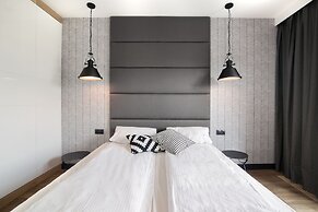 Grand Apartments